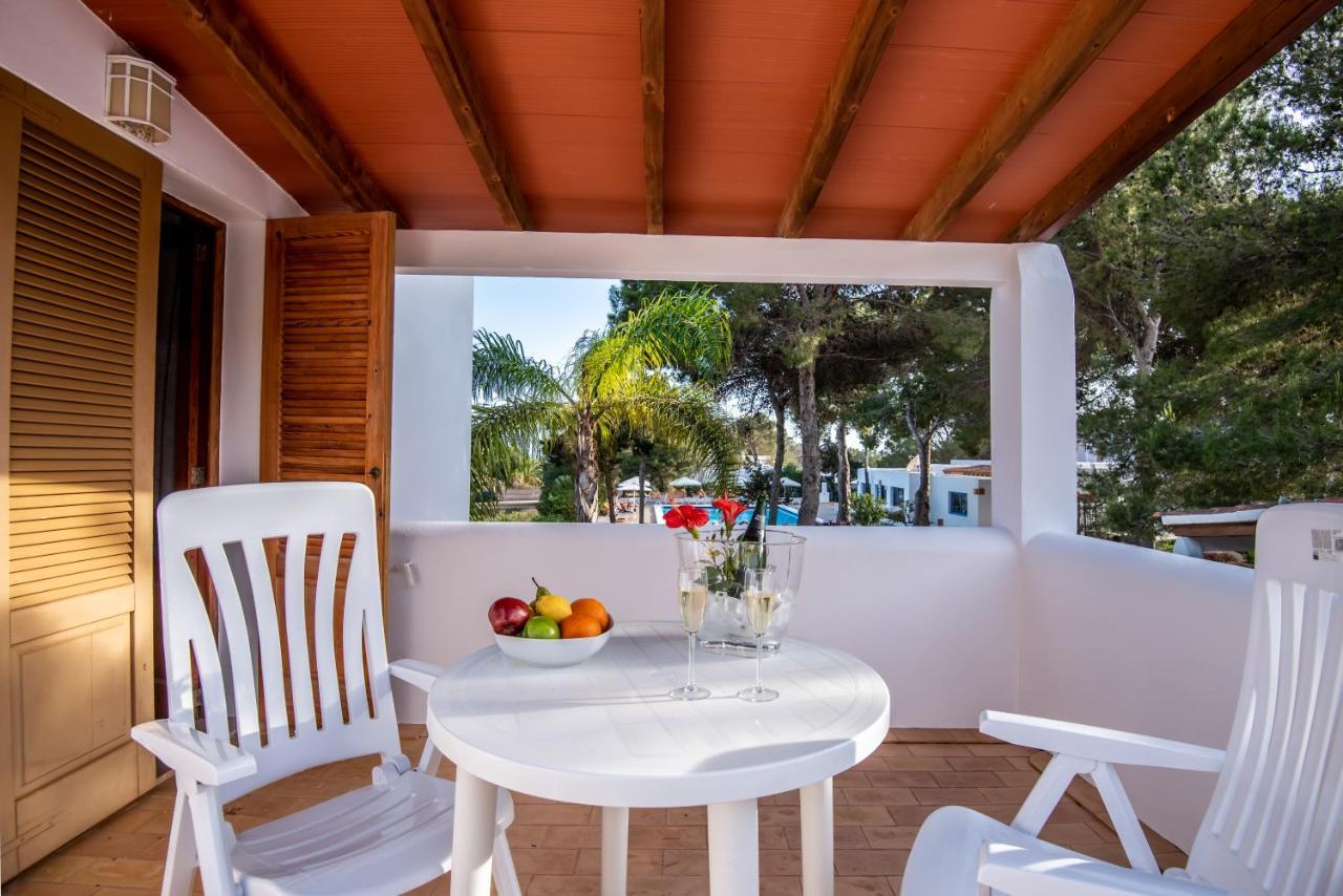 Bungalows Es Pins - Emar Hotels Playa Migjorn Exteriér fotografie